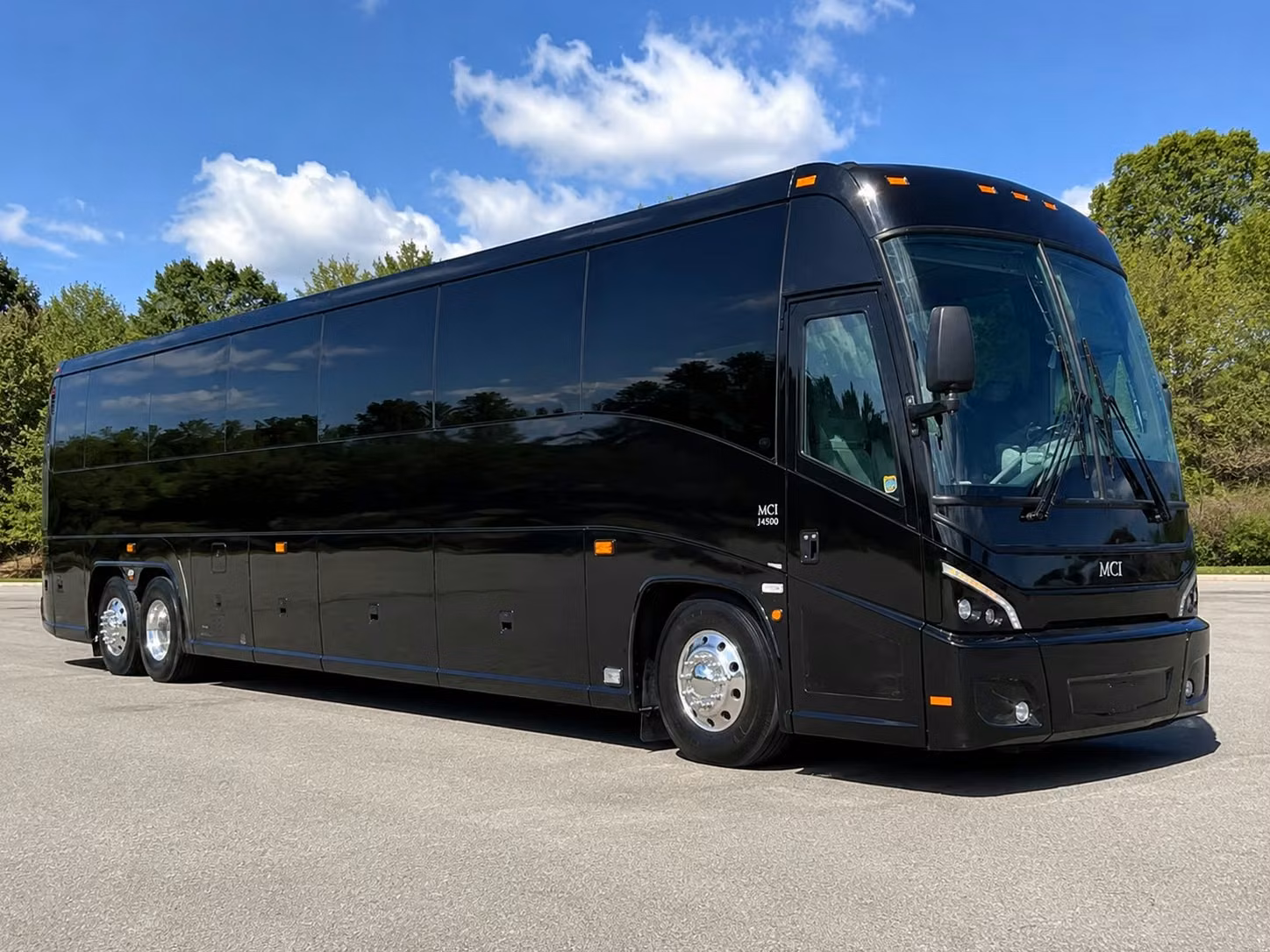 chesapeake wedding guest shuttles that keep your big day running on schedule