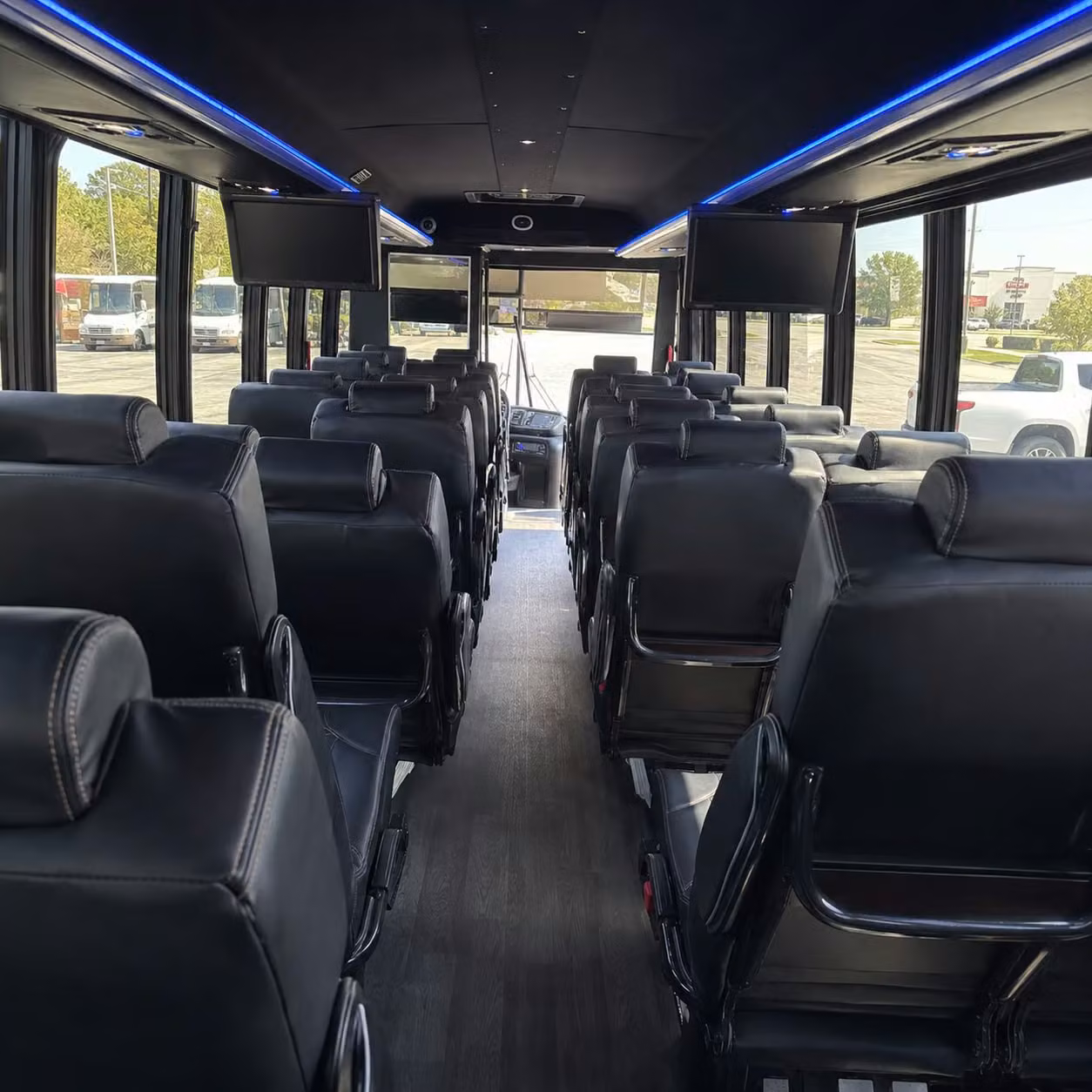 rent minibuses for chesapeake elementary and middle school field trips