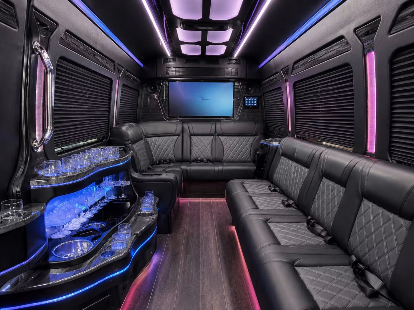 school field trip bus rentals throughout chesapeake virginia